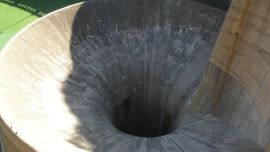 El icónico embudo del lago San Roque está totalmente seco.