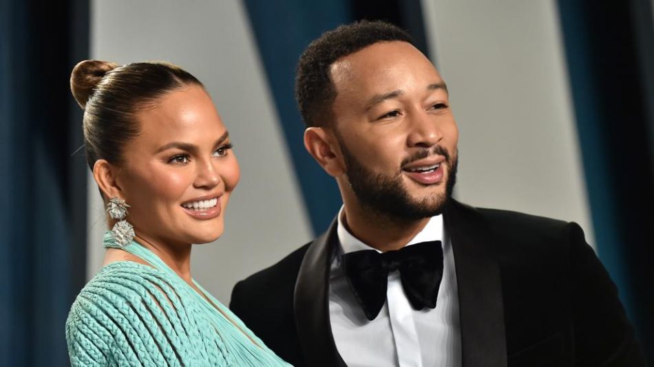 John Legend y Chrissy Teigen, tristeza tras perder a su hijo.