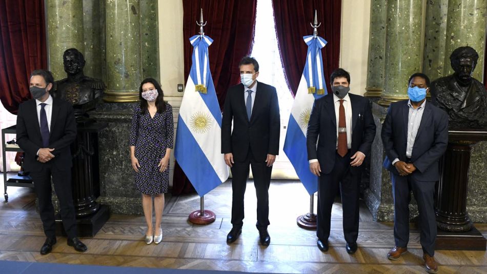 Sergio Massa y la delegación del FMI 20201113