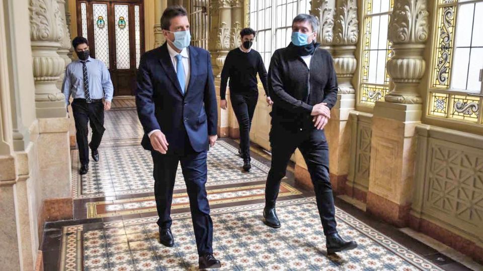 Dupla. Cerca de Massa habían planteado esperar a la reforma tributaria, pero igual avala la movida.
