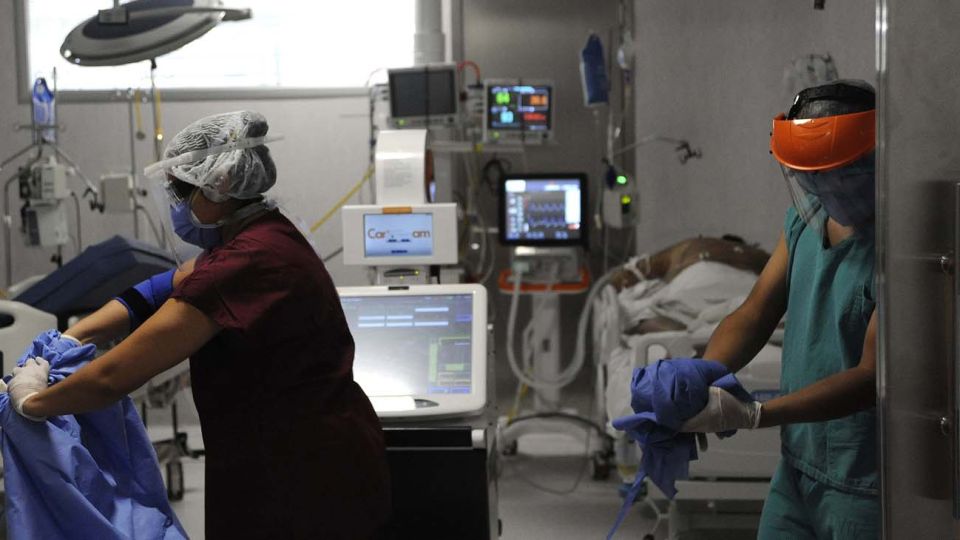 Por primera vez, la semana 45 muestra un descenso de personas ingresadas en camas de alta complejidad.