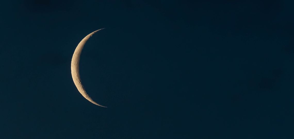 Luna de hoy en Capricornio: así afecta a tu signo el 15 de diciembre 