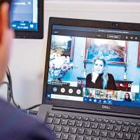 MAXIMA: REINA “HOME OFFICE”