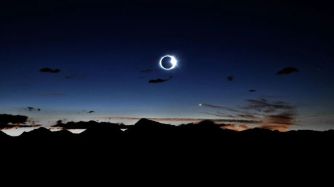 1117_eclipsesolar
