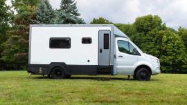 Por fuera el Box no parece ser gran cosa, pero el verdadero fuerte de este camper se encuentra en su interior.