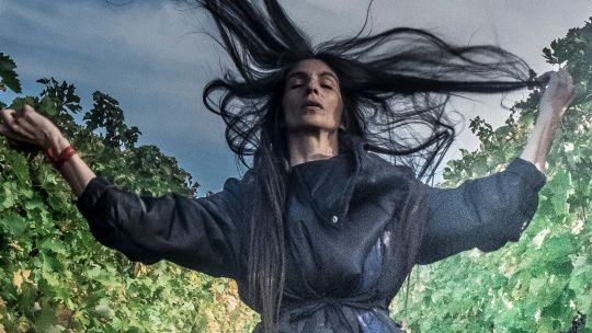 Conocé el muy interesante regreso, como cantante, de Carolina Peleritti