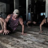 El impactante cambio físico de Chris Hemsworth en una foto