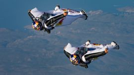 A lo largo de su arriesgada y corta vida, Reffet llevó a cabo un montón de proezas en el aire.