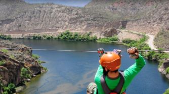 El cable que embistió accidentalmente el helicóptero de Jorge Brito era una de las atracciones turísticas en Salta.