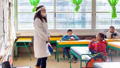 Uruguay implementó la vuelta gradual a clases hace un mes