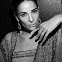 El relajado look de Juana Viale para la mesaza del domingo
