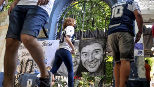 En La Plata, los hinchas de Gimnasia despiden a su DT.