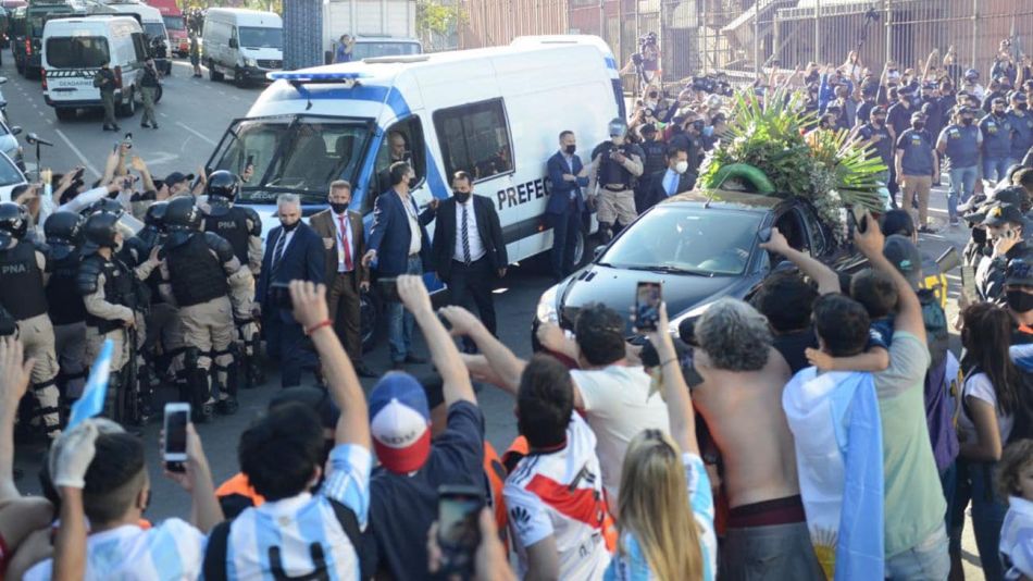 MARADONA Traslado 20201126