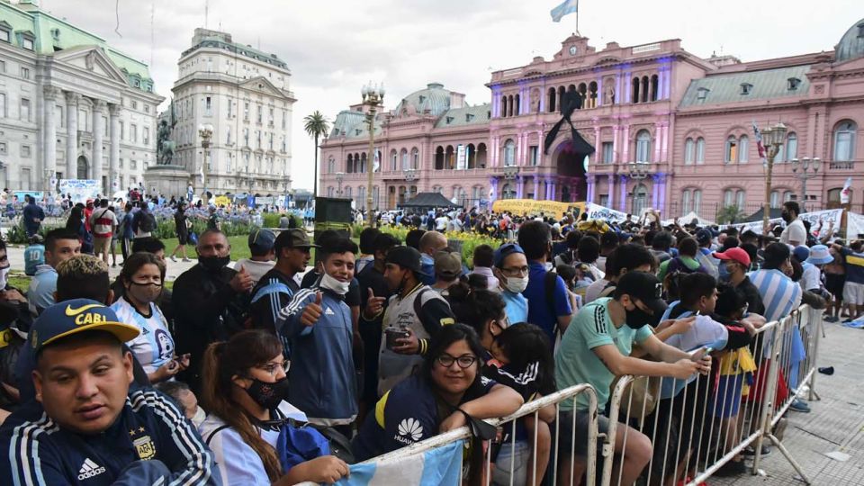Velatorio de Diego Maradona en casa Rosada