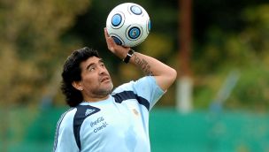Recorrida por los últimos años en la vida de Maradona. Foto de Sergio Piemonte.