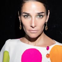 Juana Viale y el colorido look con el que condujo "Almorzando con Mirtha"