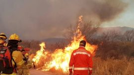 Los focos de incendio siguen acechando varias provincias argentinas.n