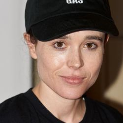 Ellen Page cambia su género y ahora es Elliot