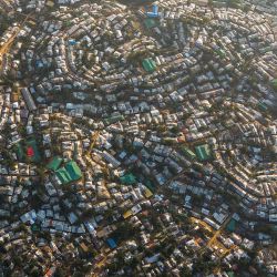 En esta fotografía aérea se ve el campamento de Kutupalong para refugiados. | Foto:AFP