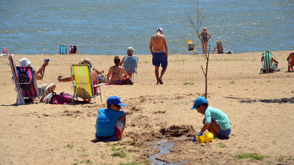 Mar del Plata y los principales centros turísticos del país se preparan para recibir a los turistas.
