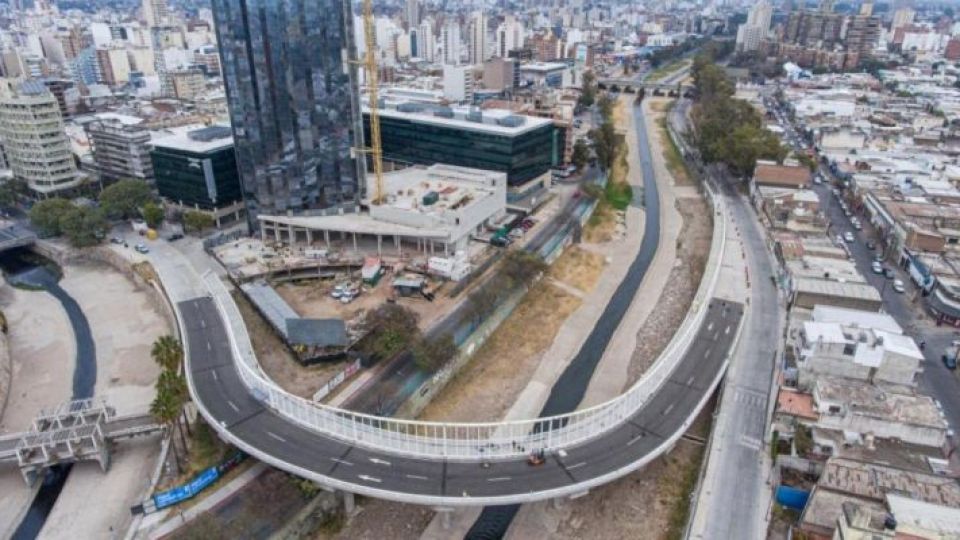ALERTA. El problema de desabastecimiento que ya se detectó en el sector privado perjudicaría el ritmo de las obras públicas en la provincia.