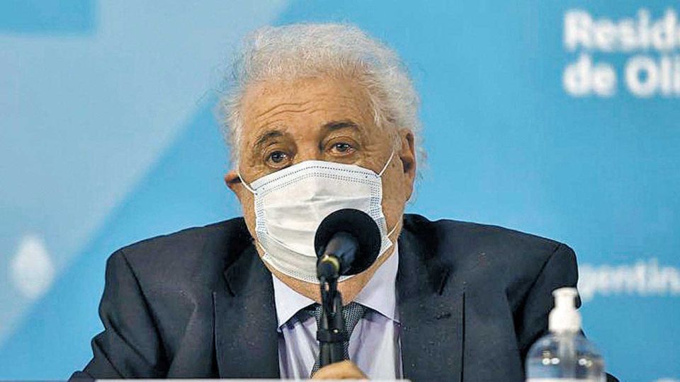 En carrera. En Reino Unido, luz verde para aplicar las de Pfizer.