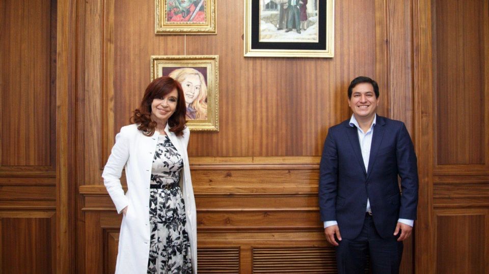 Cristina Kirchner y Aráuz Galarza, el candidato de Correa en Ecuador