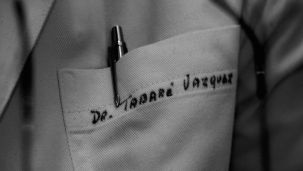 El guardapolvo del médico Tabaré Vázquez 20201209