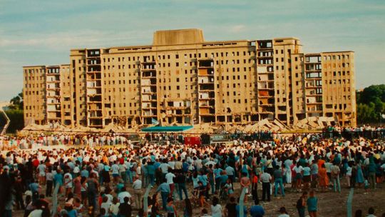 Albergue Warnes - Día de la demolición