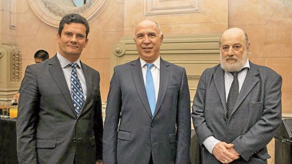 La foto de Sergio Moro y Claudio Bonadio con Ricardo Lorenzetti.