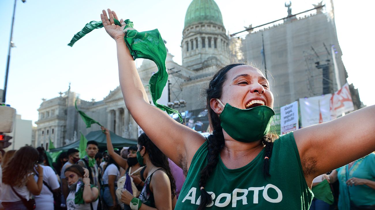 Imágenes en el contexto de la votación por el aborto en Diputados.