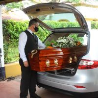 El último adiós a Carlín Calvo: las grandes personalidades que fueron a despedirlo