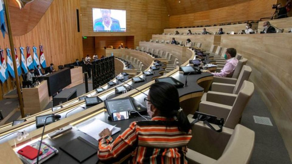 PRESUPUESTO. El dilema de la deuda de Córdoba se coló en el tratamiento por el Presupuesto 2021.