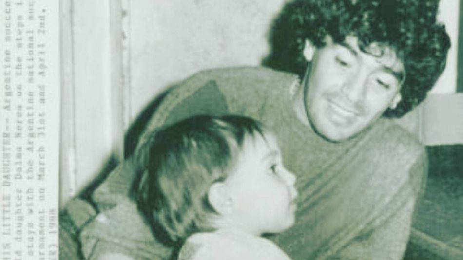 El emotivo mensaje de Dalma Maradona a Diego con una foto retro