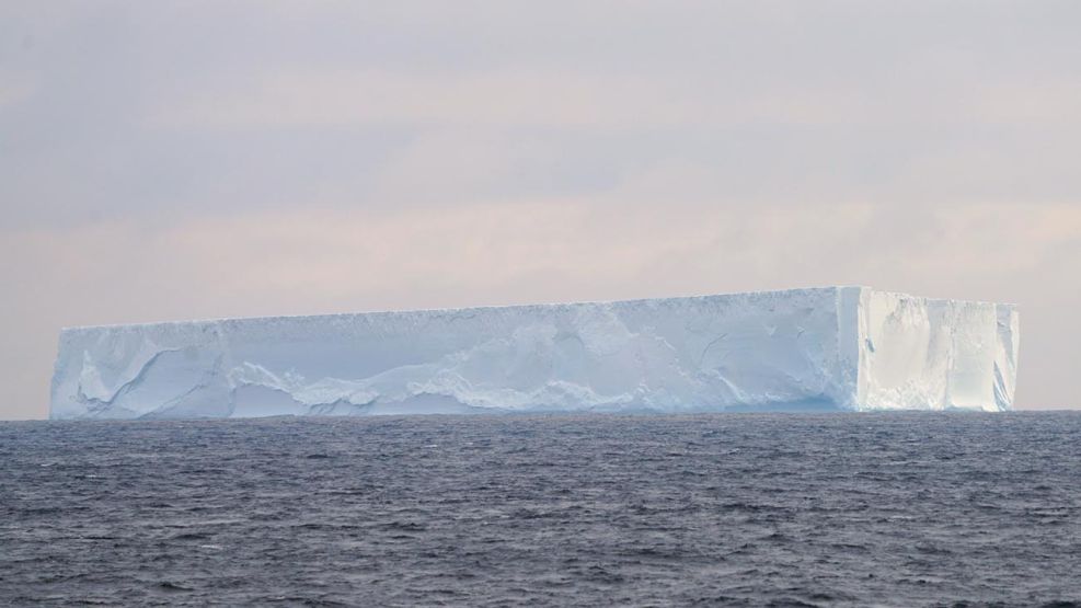 iceberg gigante 20201214