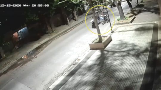 El momento del ataque contra el joven músico platense.