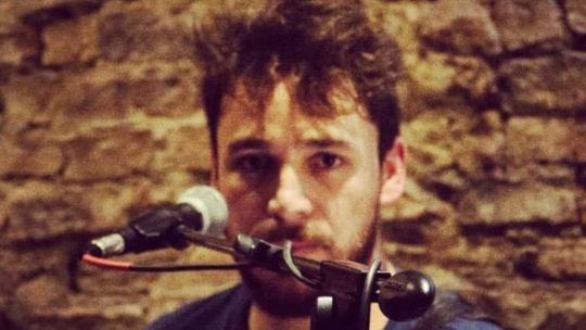 Santiago Ignacio Stirz recibió un balazo en la cabeza y se encuentra en grave estado.