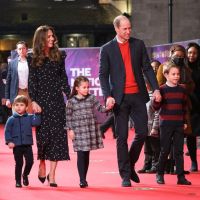 El príncipe William y Kate Middleton lanzaron su postal navideña junto a sus hijos