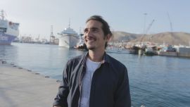 Arapakis forma parte de la quinta generación de pescadores de su familia.