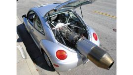 Lo más llamativo es que este Volkswagen Beetle está habilitado para circular por las calles, rutas y autopistas de Estados Unidos.