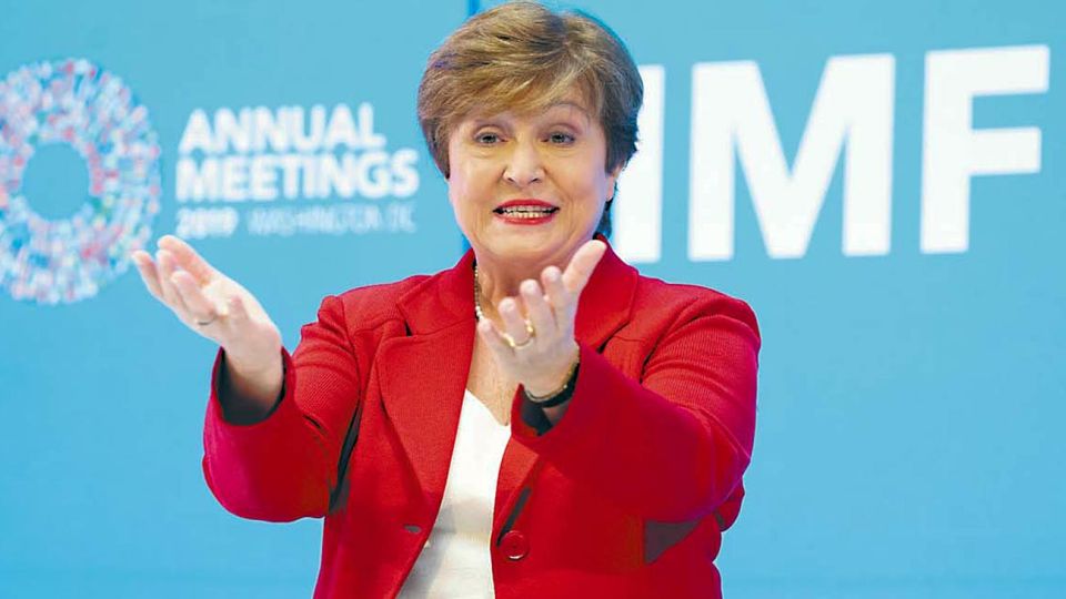 Fondo. El mundo se mostraría menos hostil con el país, una ayuda en la negociación con el FMI.
