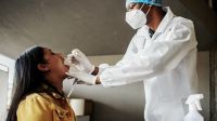 Nueva cepa de coronavirus descubierta en Sudáfrica.