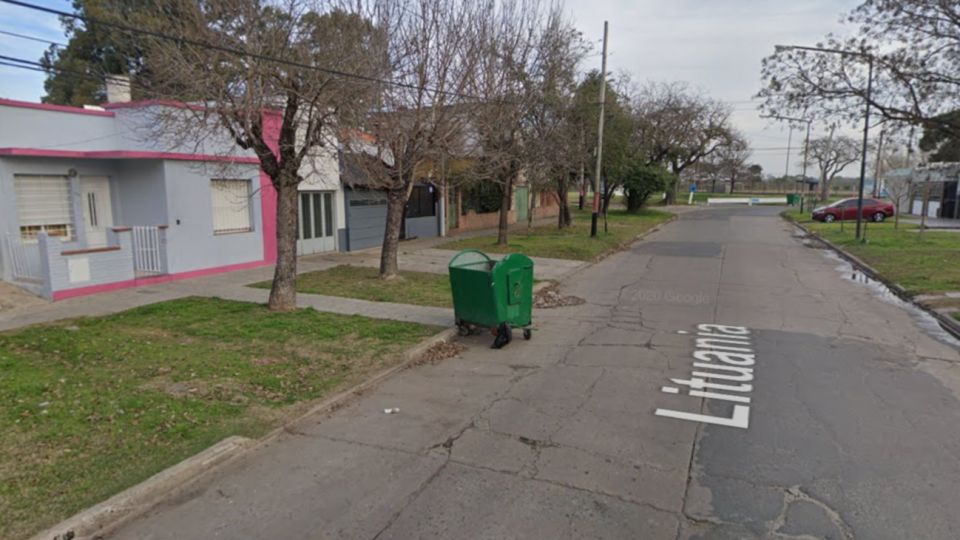 Las cabezas fueron halladas en un contenedor de la calle Lituania al 5600.