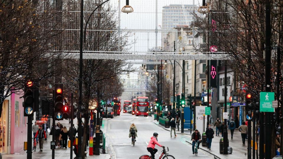 Europe Moves to Isolate U.K. as Mutated Virus Ruins Christmas