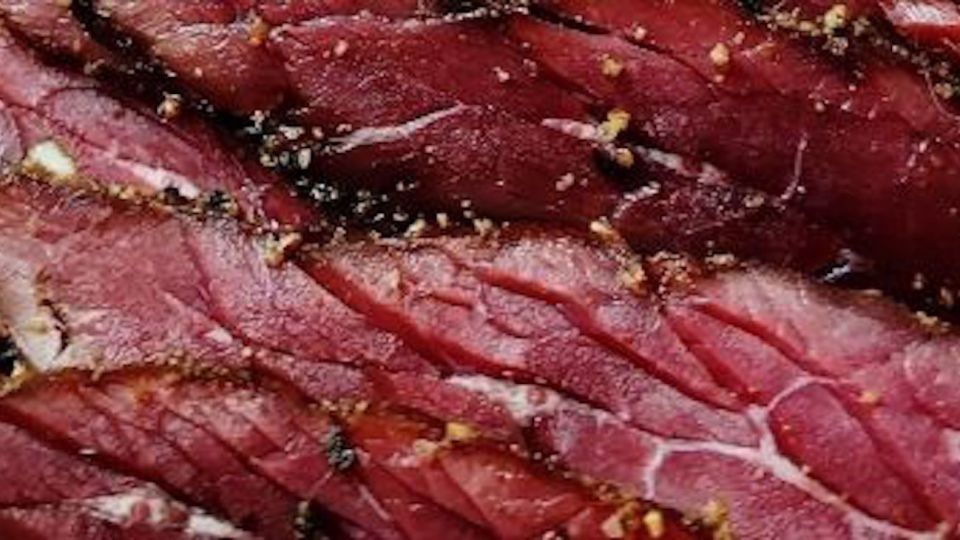 El pastrami es un fiambre muy consumido en Estados Unidos.