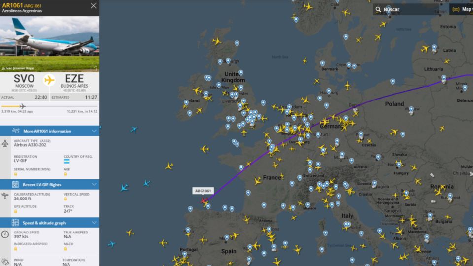 El avión que transporta el medicamento es un Airbus 330-200 de Aerolíneas Argentinas