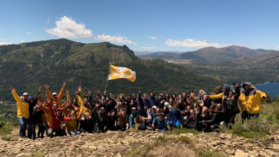 Uno de los primeros viajes de egresados a Bariloche terminó con 12 casos positivos de coronavirus.