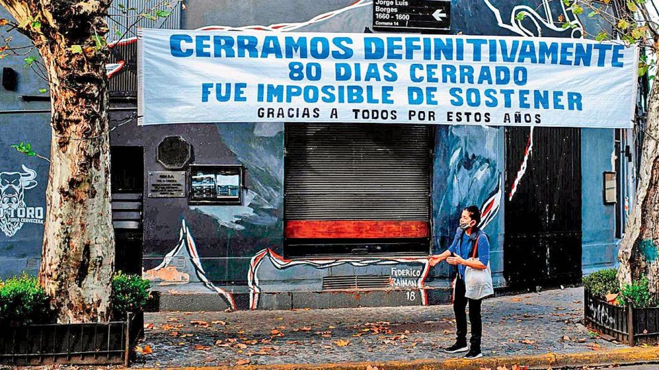 Pandemia. Maquilló lo que hubiera sido el fracaso de poner a la Argentina de pie.