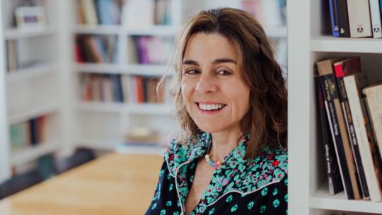 Conocé a la autora que se inspiró en la primera mujer que reclamó igualdad de género y fue expulsada del paraíso
