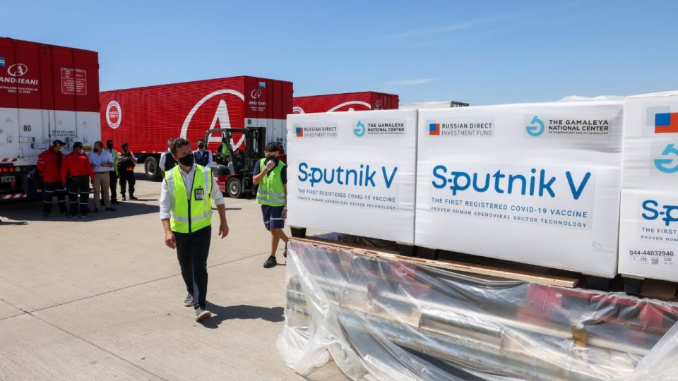 VACUNA. La Sputnik V llegará a Córdoba entre lunes y martes. Ya está diagramado el operativo de vacunación.